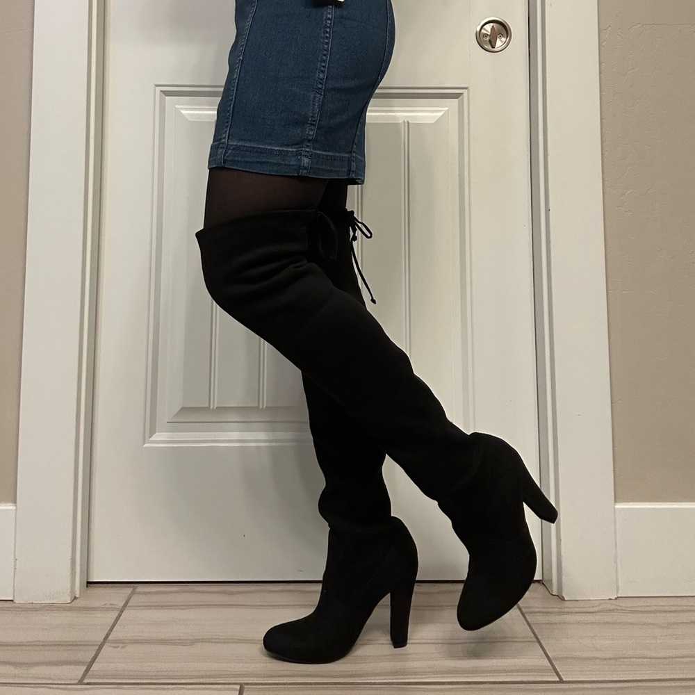 Over-the-knee Black Suede Boots